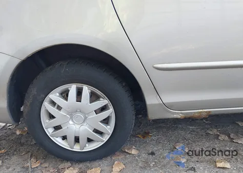 2004 Toyota Sienna Le from USA, damaged, VIN 5TDZA23C44S113846